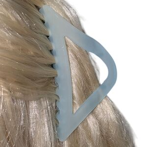🍁 3/$15 Boutique Triangle Claw Hair Clip